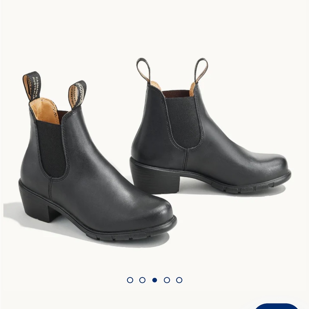 Blundstone Heeled Chelsea in Black, Women’s 9